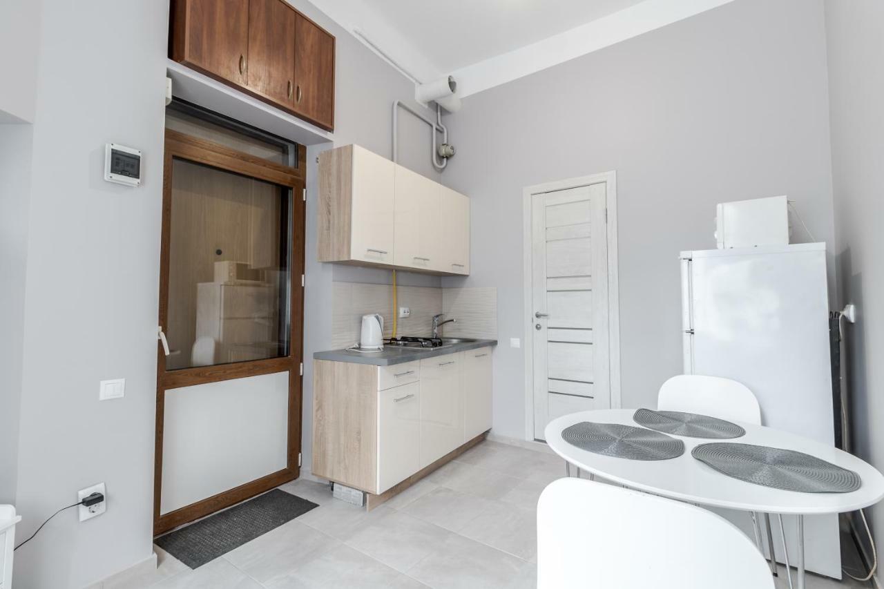 Midwheel Apartment 9 Львов Экстерьер фото